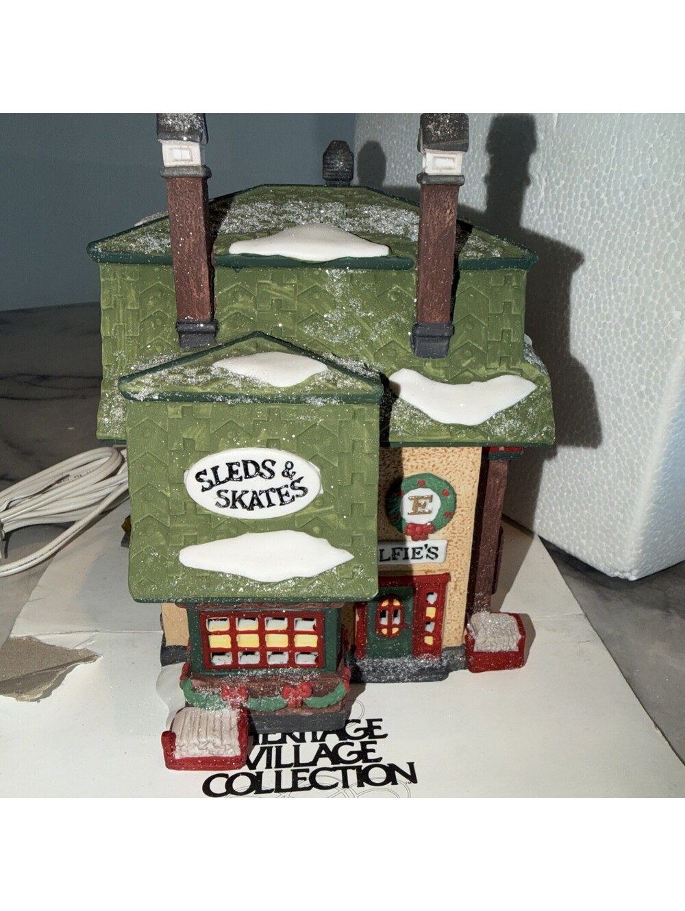 Department 56 Elfie's Sleds & Skates North Pole Series 5625-1 Christmas Village